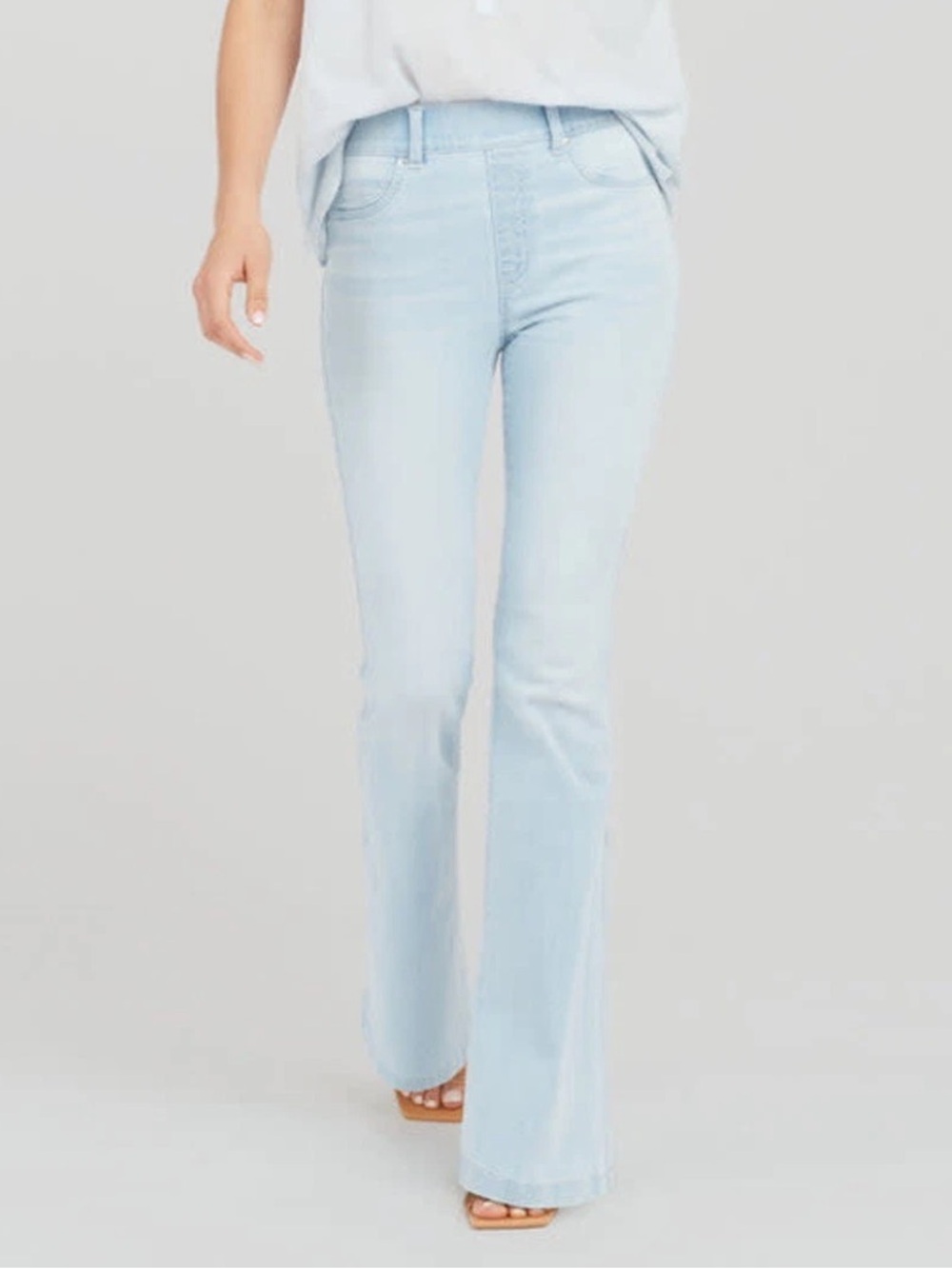 Spanx Flare Denim Pull On Jeans Large Blue Light Wash Stretch - Style 20348R